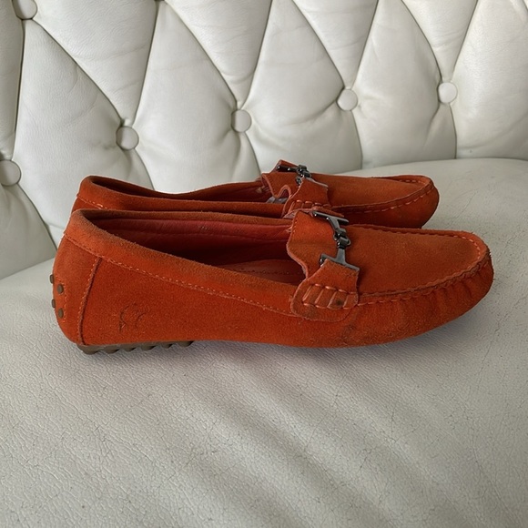 Tod’s Women’s Loafers - Picture 4 of 17